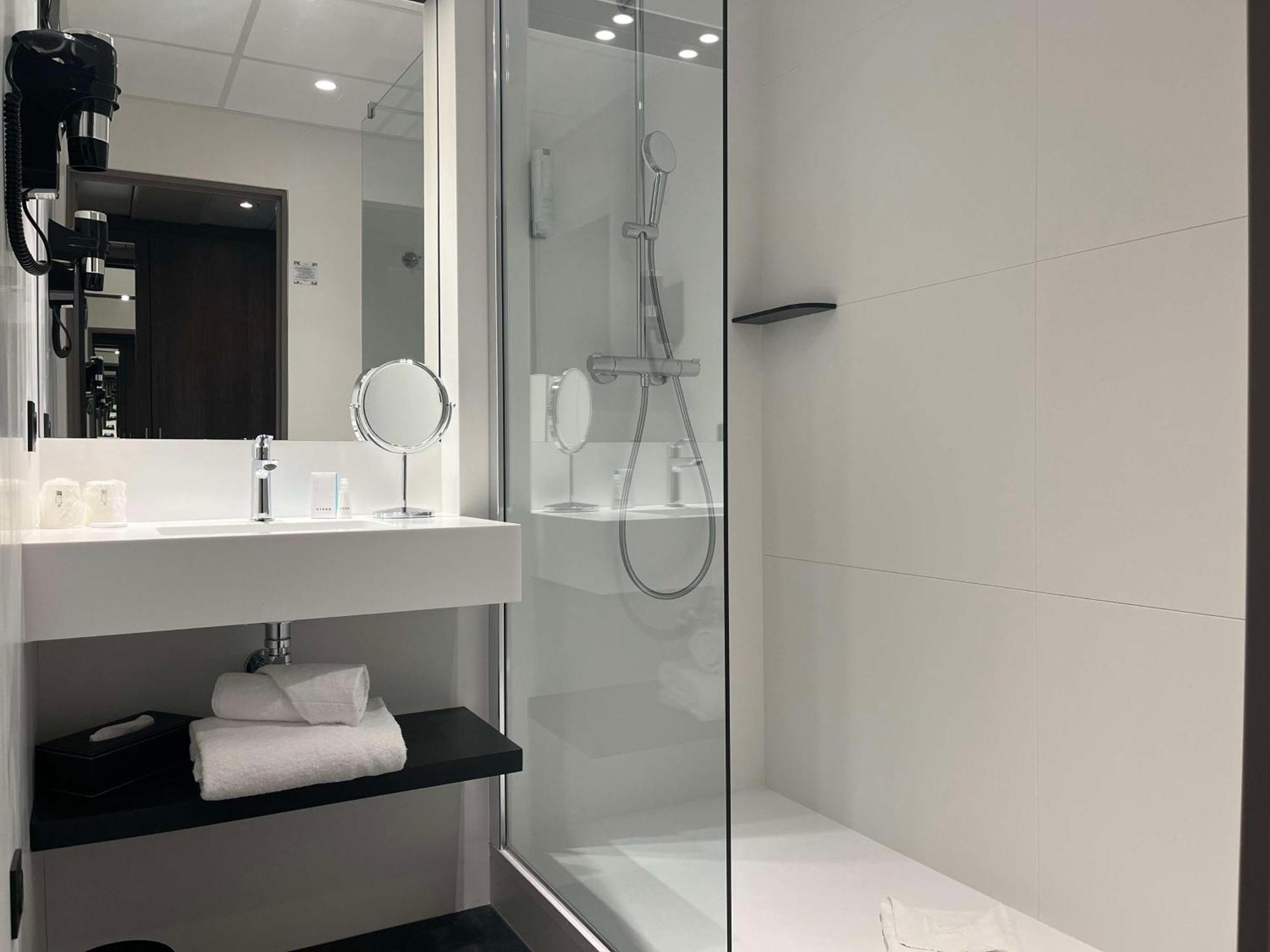 Western Admiral Hotel 4*